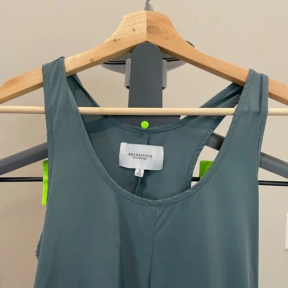 Recreation by Thread & Supply Quick Dry Racer Back Maxi Size S - Picture 6 of 9